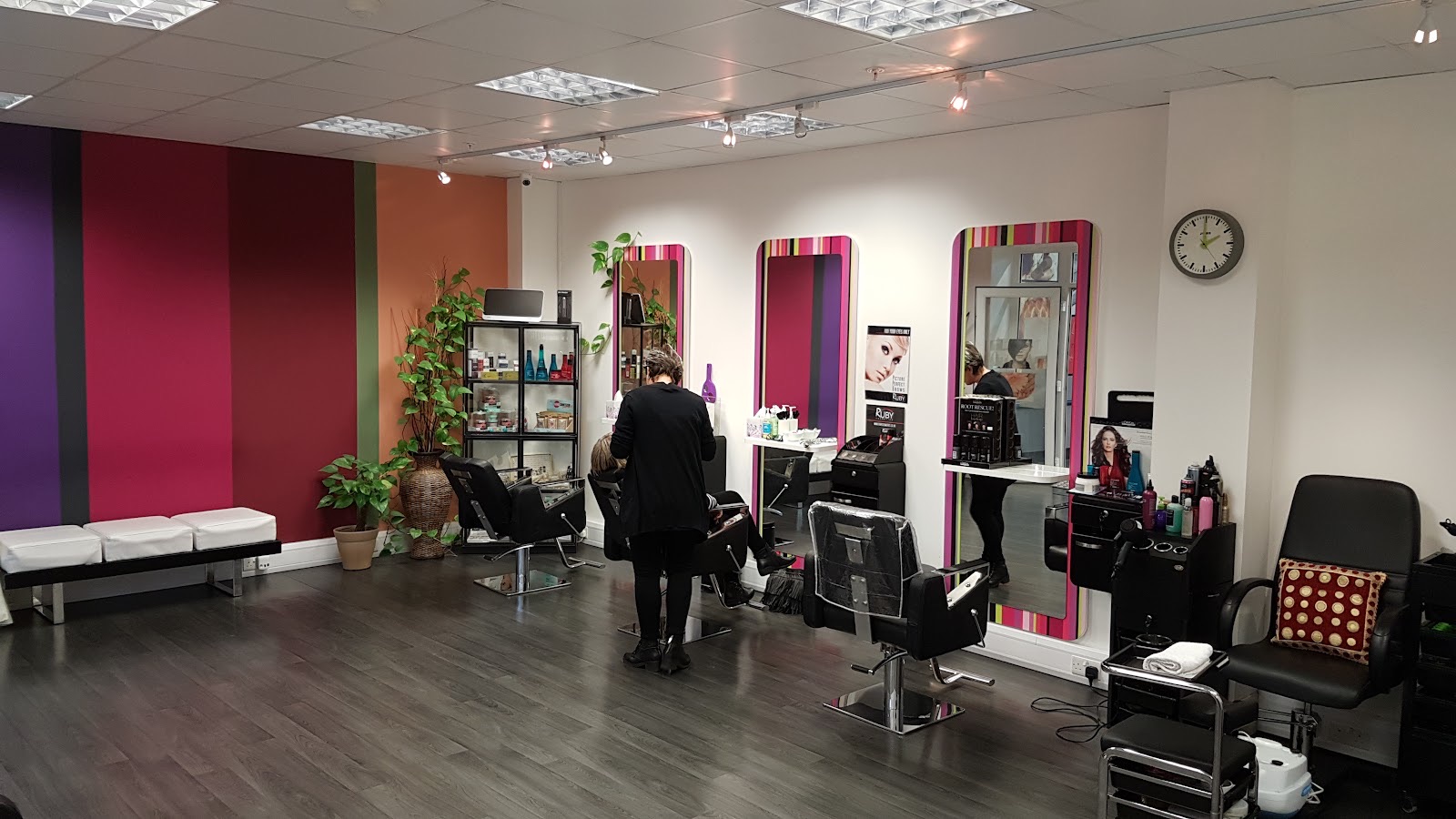 Beauty Bar Tottenham in Tottenham London