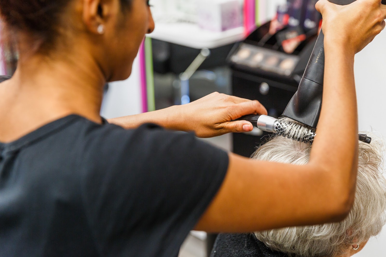 Beauty Bar Tottenham in Tottenham London